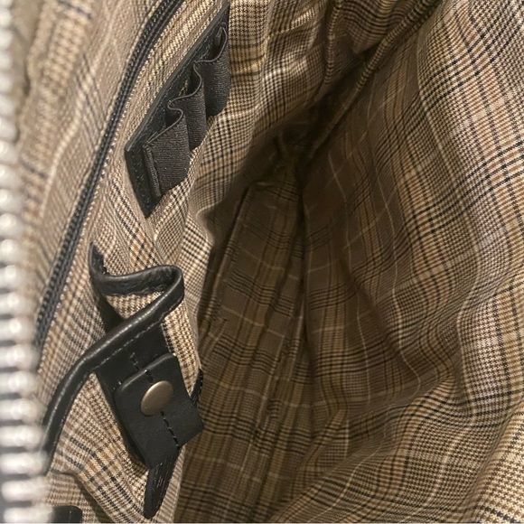 NWT, Leather Fossil Messenger Bag - Picture 6 of 8